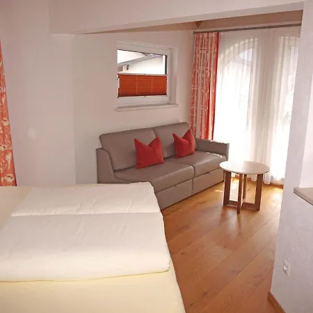 4-jahreszeiten-1 By Interhome Apartment